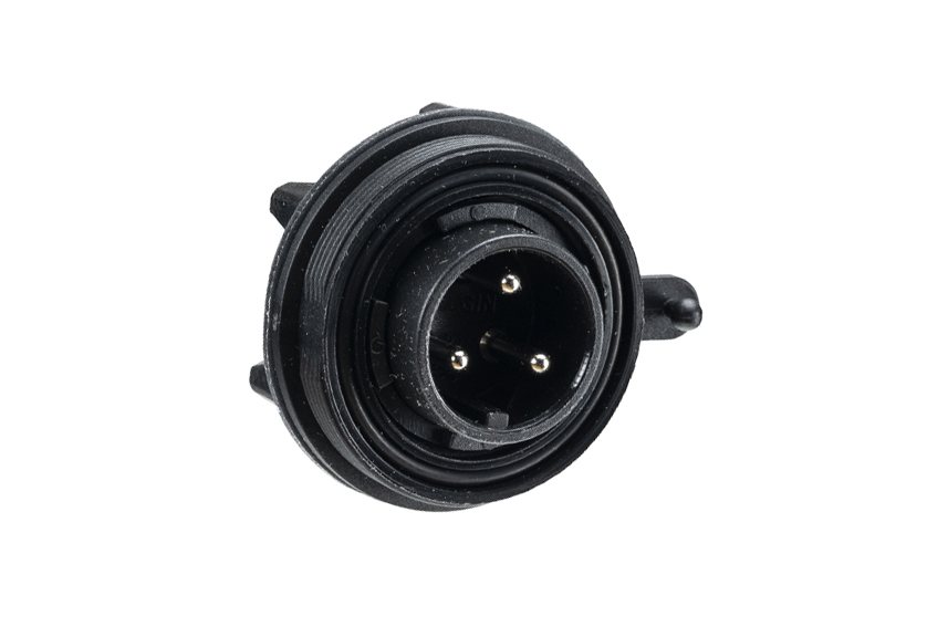 3 POLE PLUG